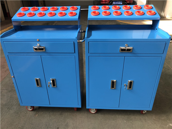 加工中心工具车